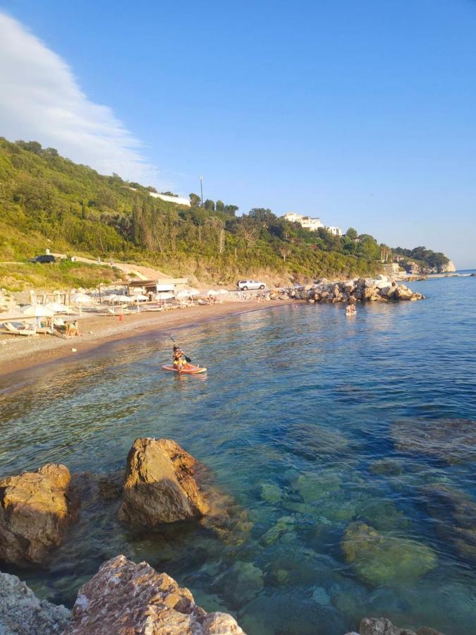 Apartments Drobni Pijesak Petrovac Kültér fotó