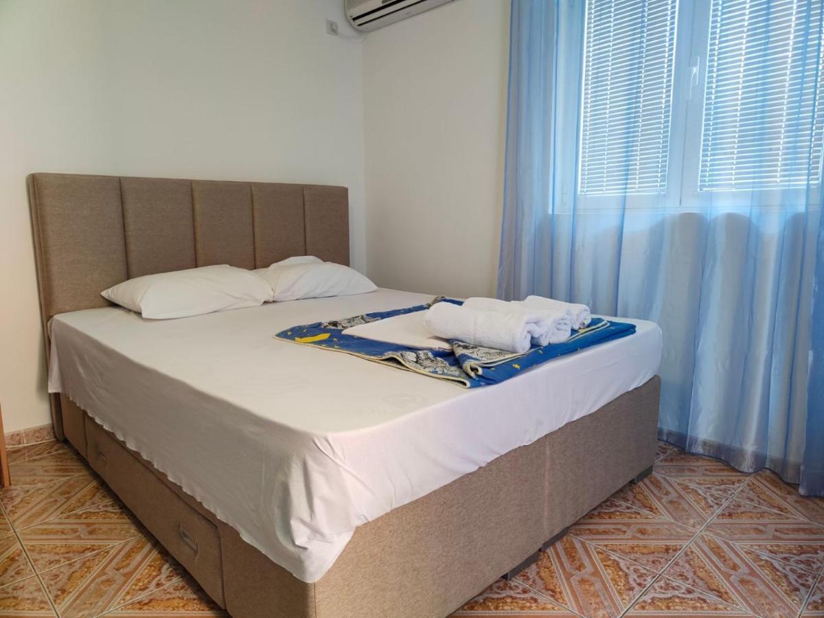Apartments Drobni Pijesak Petrovac Kültér fotó