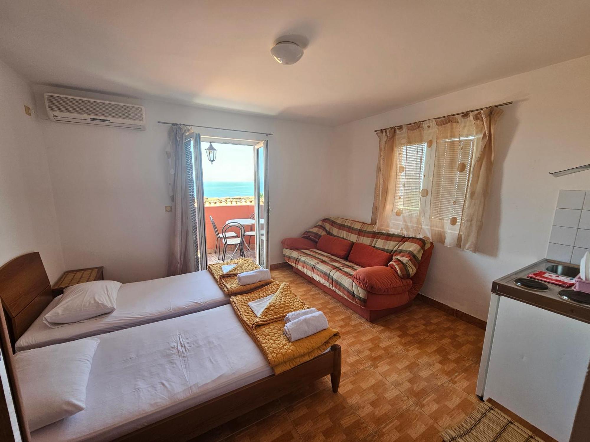 Apartments Drobni Pijesak Petrovac Szoba fotó